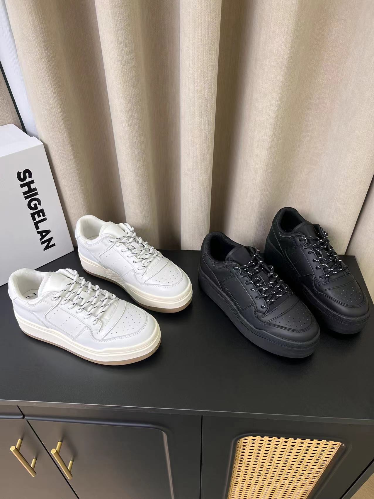 诗歌兰真皮女鞋2025新款时尚厚底小白鞋女显瘦学院风系带休闲板鞋