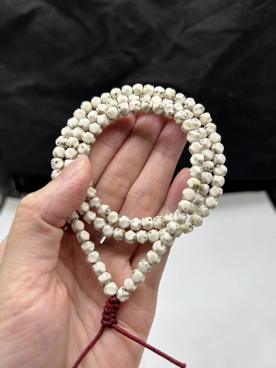 精品级糯冰骨瓷白海南毛感料星月菩提5X6无月巧克力大留白散星