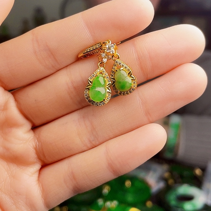 翡翠银S925镶嵌颈饰多样性