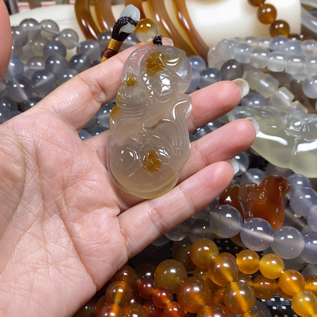 唯***一玛瑙/玉髓未镶嵌玛瑙吊坠