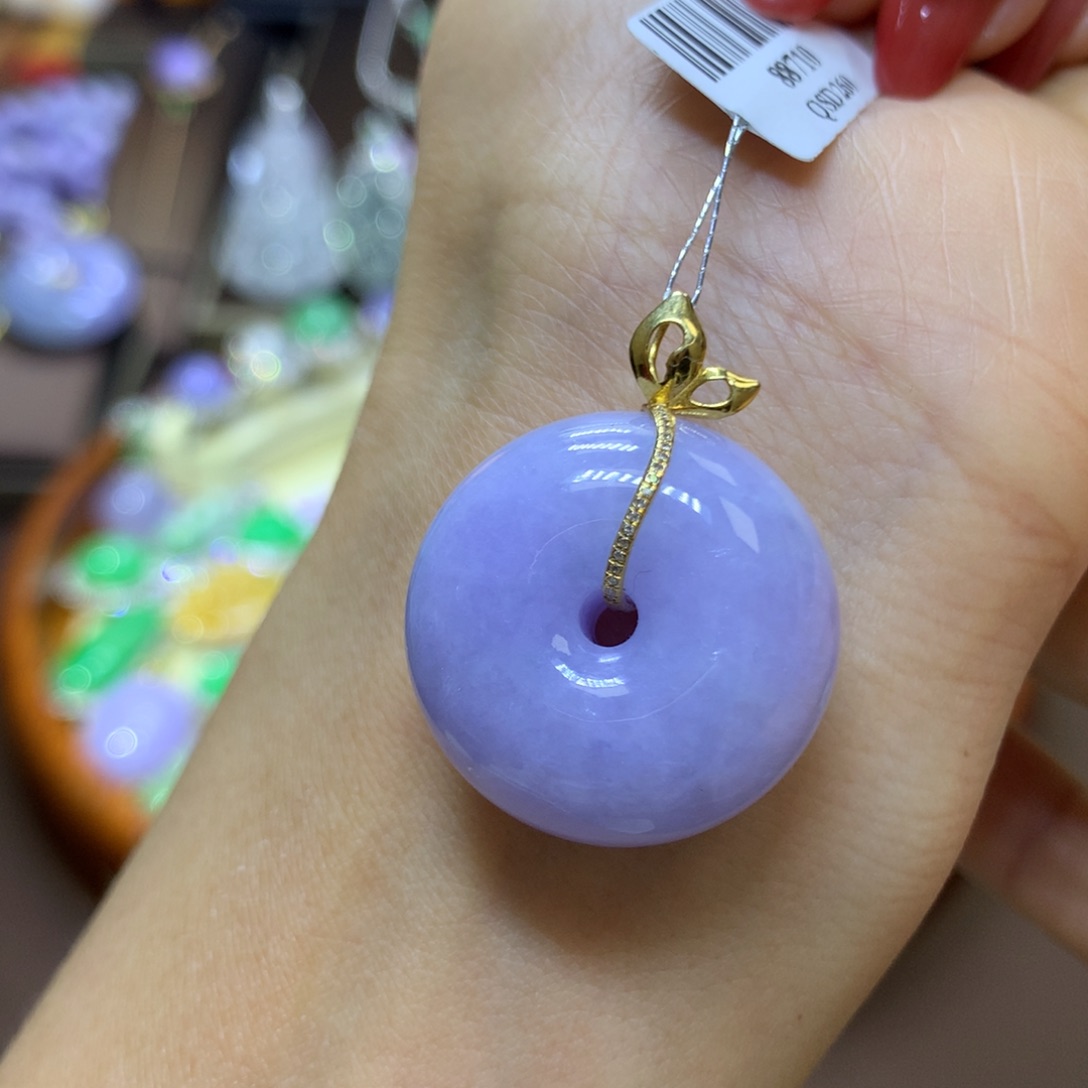 【闪购商品】翡翠颈饰18K金镶嵌翡翠