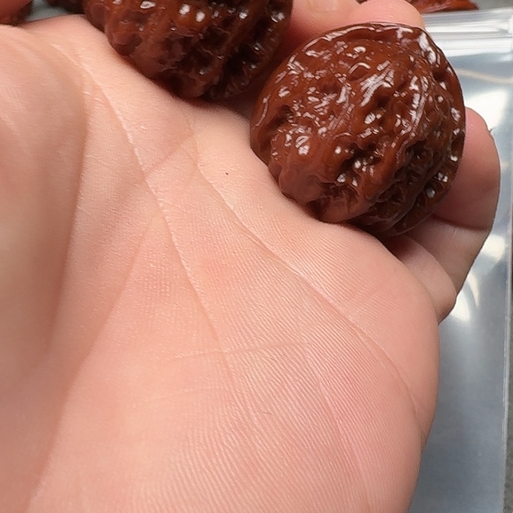 R***森文玩核桃吊坠白狮子076