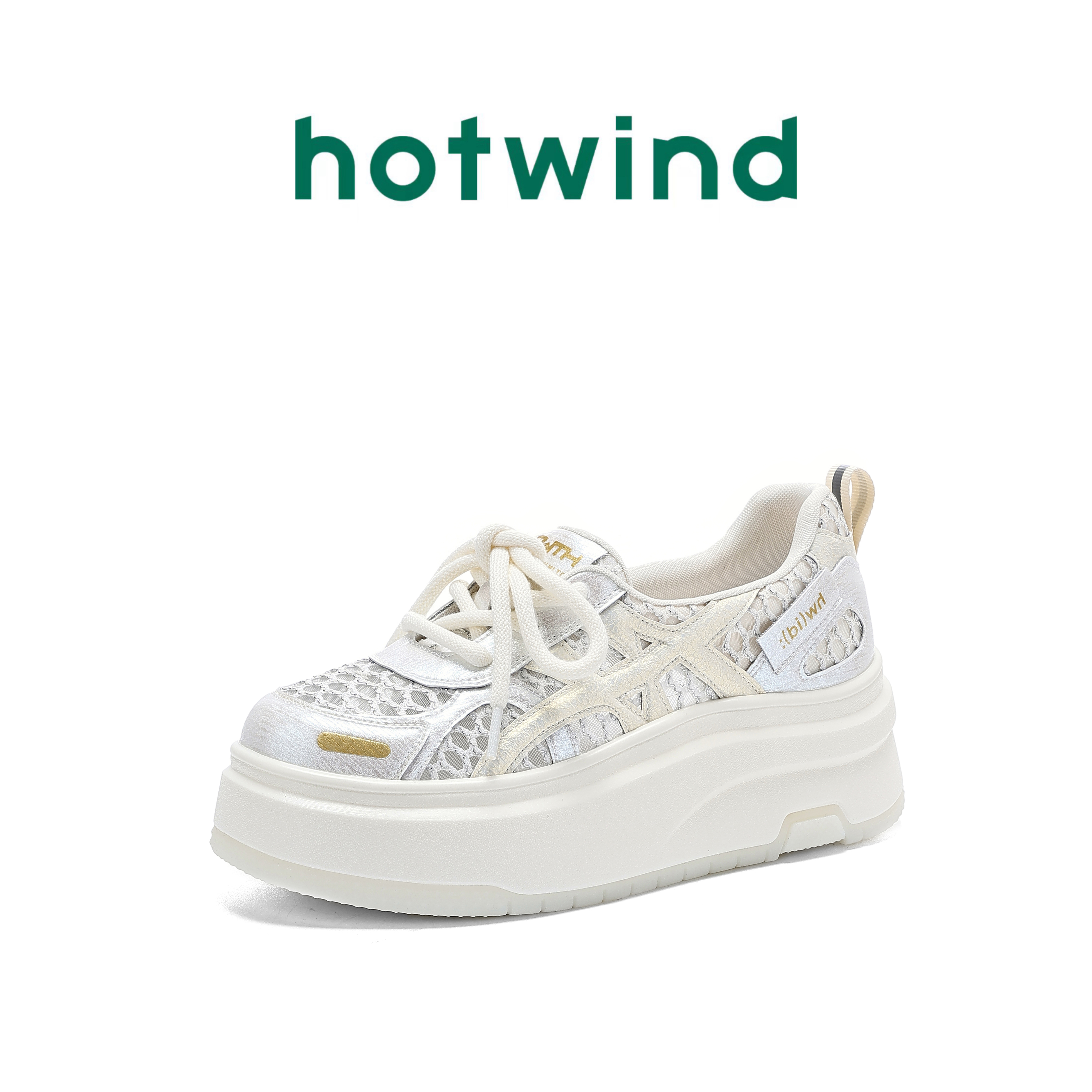 Hotwind/热风夏季系带增高透气板鞋时尚休闲鞋软底舒适运动鞋女