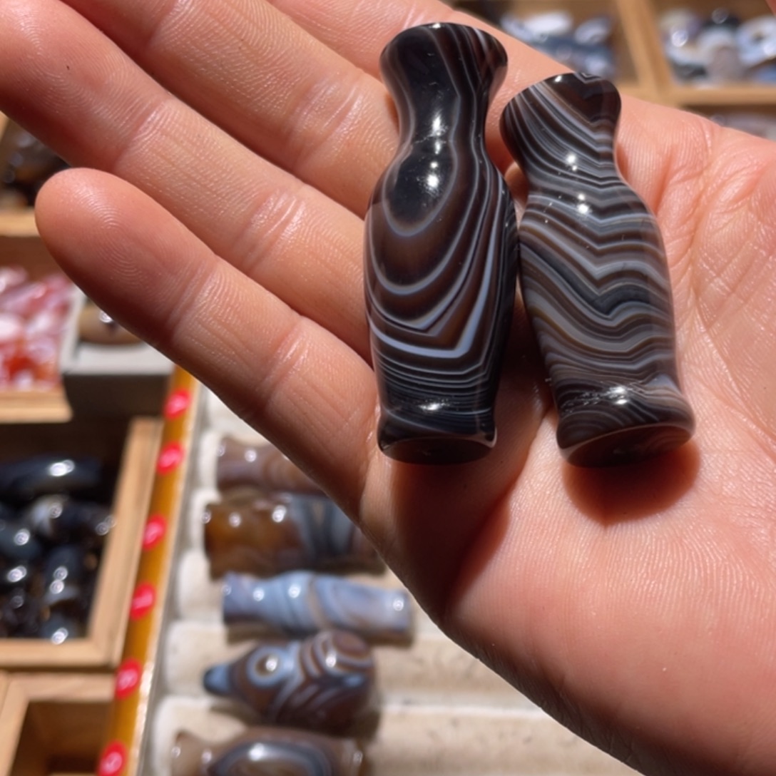 玛瑙/玉髓未镶嵌珠宝半成品