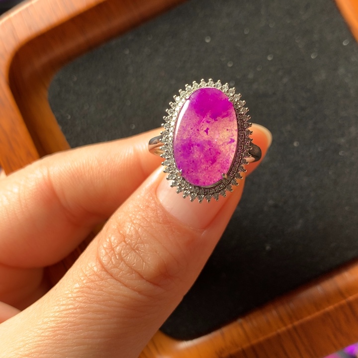 苏纪石（舒俱来）戒指18K金镶嵌