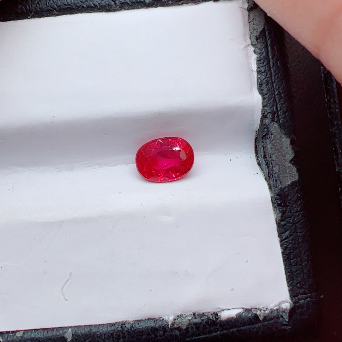 吟***裸石红宝石1.02克拉无烧红宝吉尔德证书