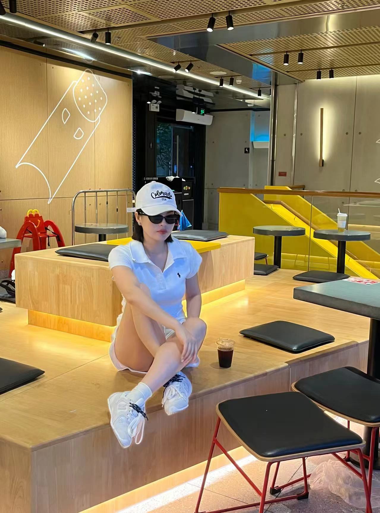 深圳南油莎莎高定女装139-269