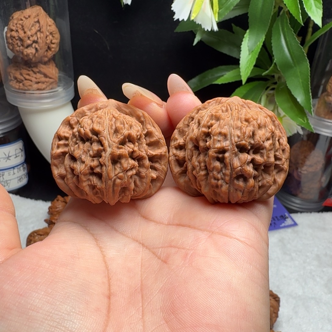 文玩核桃把件43平谷楼