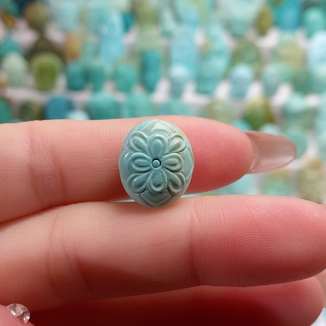 绿松石绿松石未镶嵌