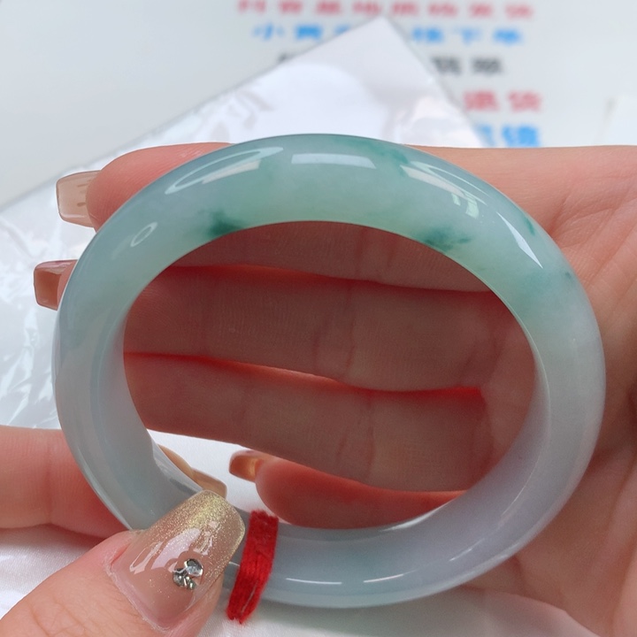 翡翠手镯未镶嵌缅甸天然A货翡翠