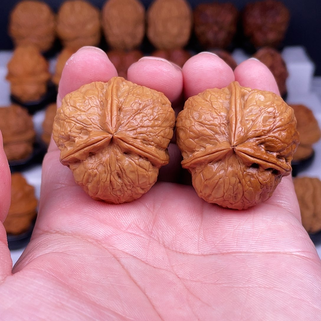 吊坠文玩核桃金尊龙脊三棱37+尺