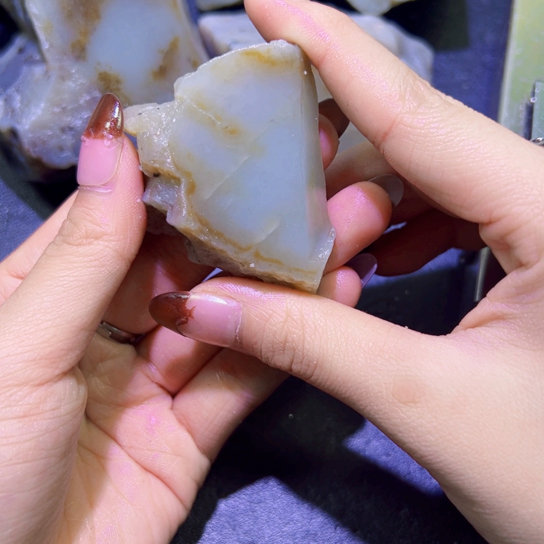 和田玉（糖玉）未镶嵌珠宝半成品