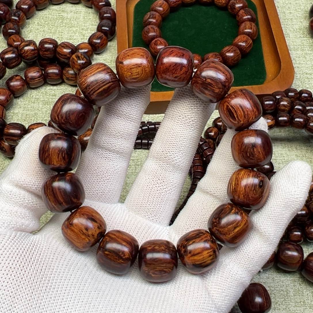 木随**欲海南红降1.5*1.6暇疵