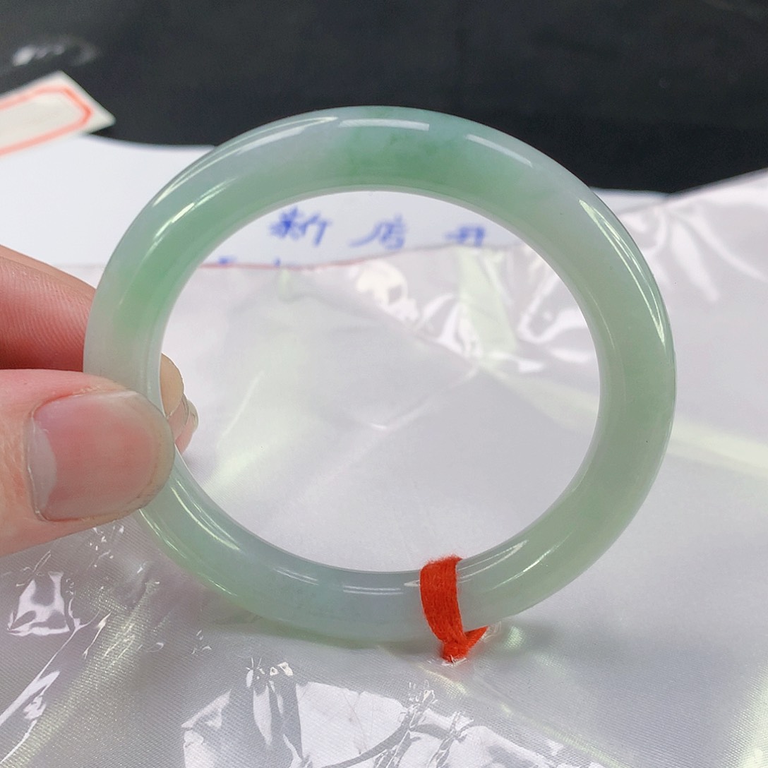 翡翠手镯未镶嵌玲*饱07缅甸天然翡翠A货