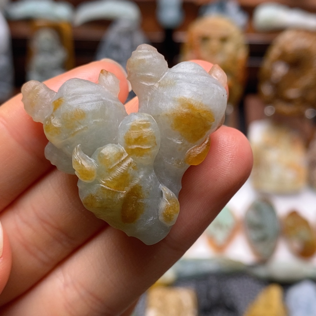 定制翡翠未镶嵌翡翠