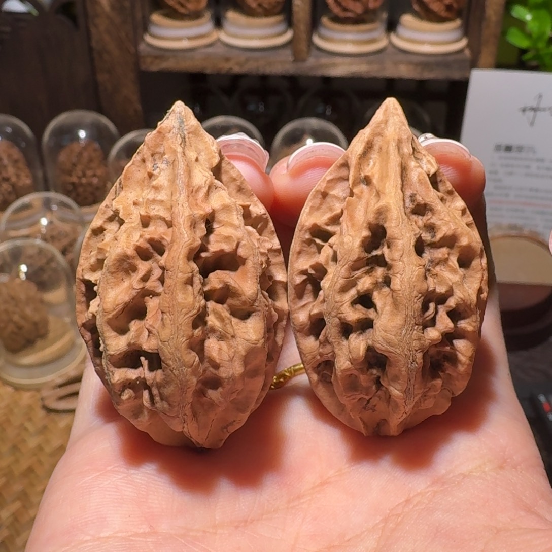 把件文玩核桃玉蛟龙