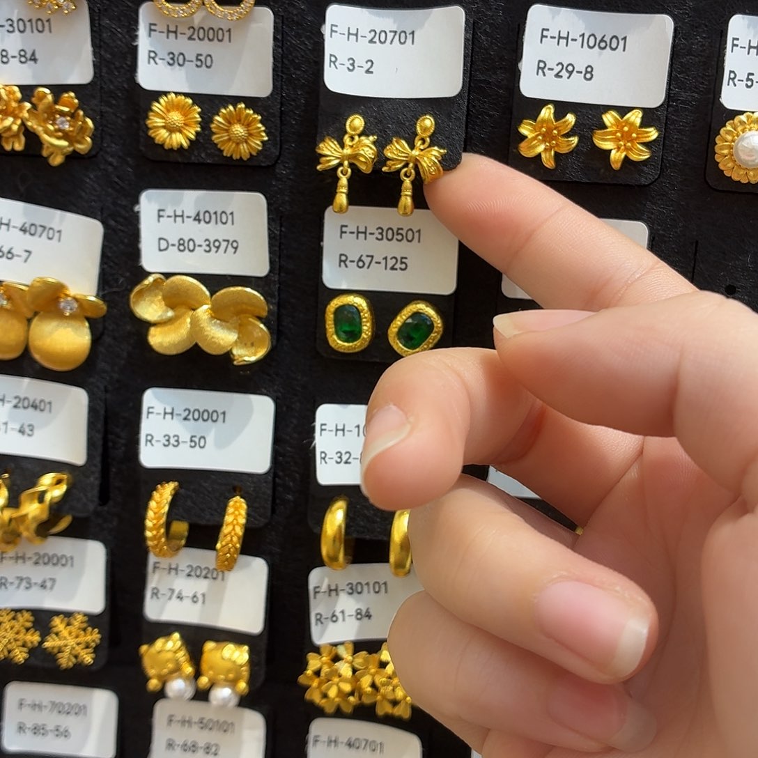 铜合金3-2强保色发 2个壹笔壹耳钉