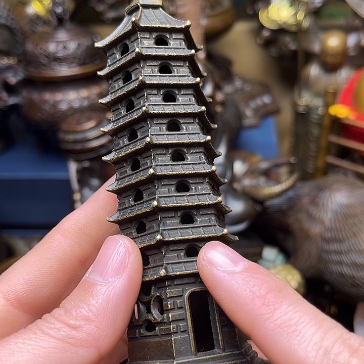 精美铜器批发档口