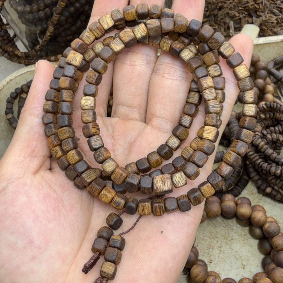 沉香碎屑沉香多圈白棋方糖14克多样性发一