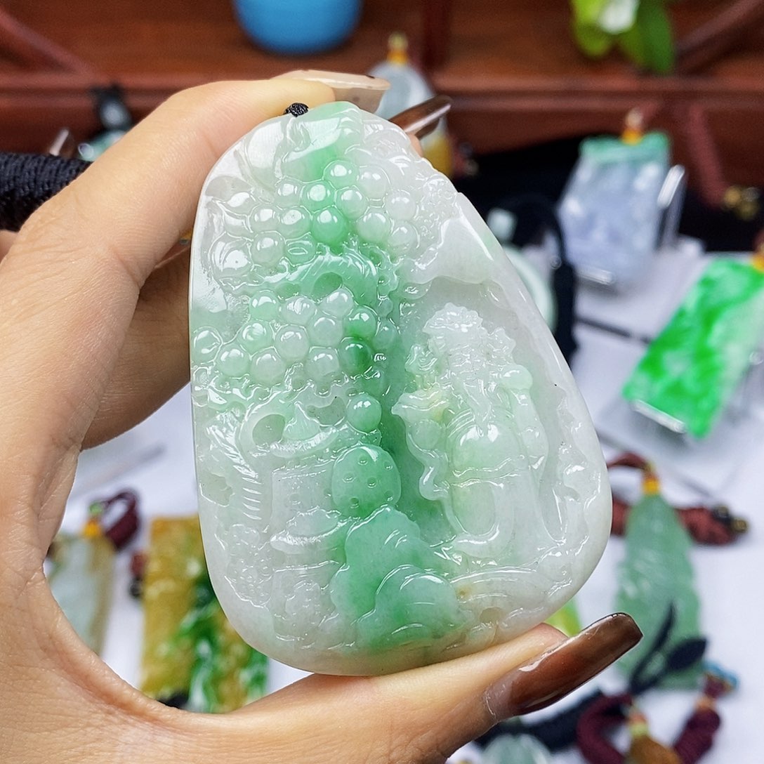 颈饰未镶嵌翡翠天然翡翠A货