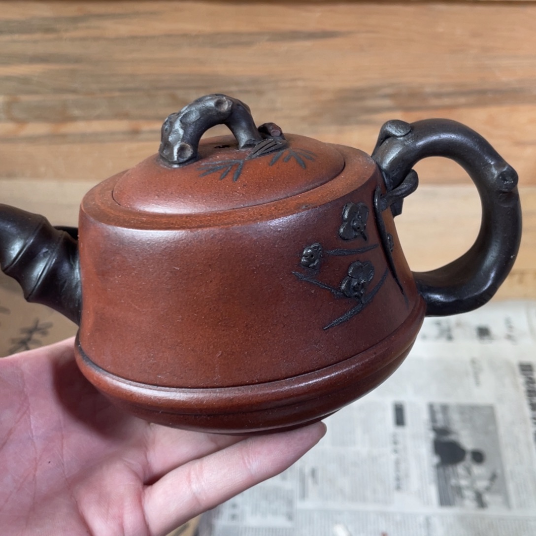 茶壶紫砂老厂紫砂壶一件。