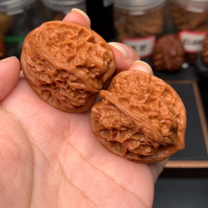 文玩核桃把件36龙骨