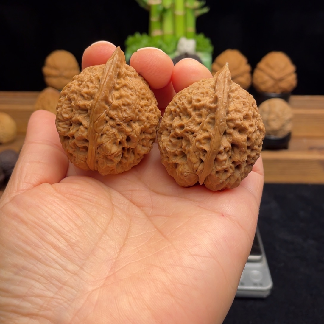 把件文玩核桃云南铁核桃15