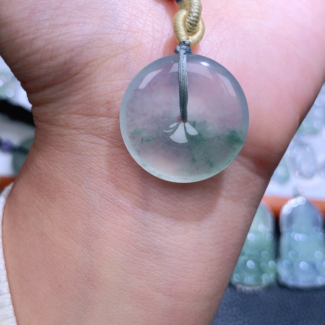 翡翠未镶嵌颈饰扣子