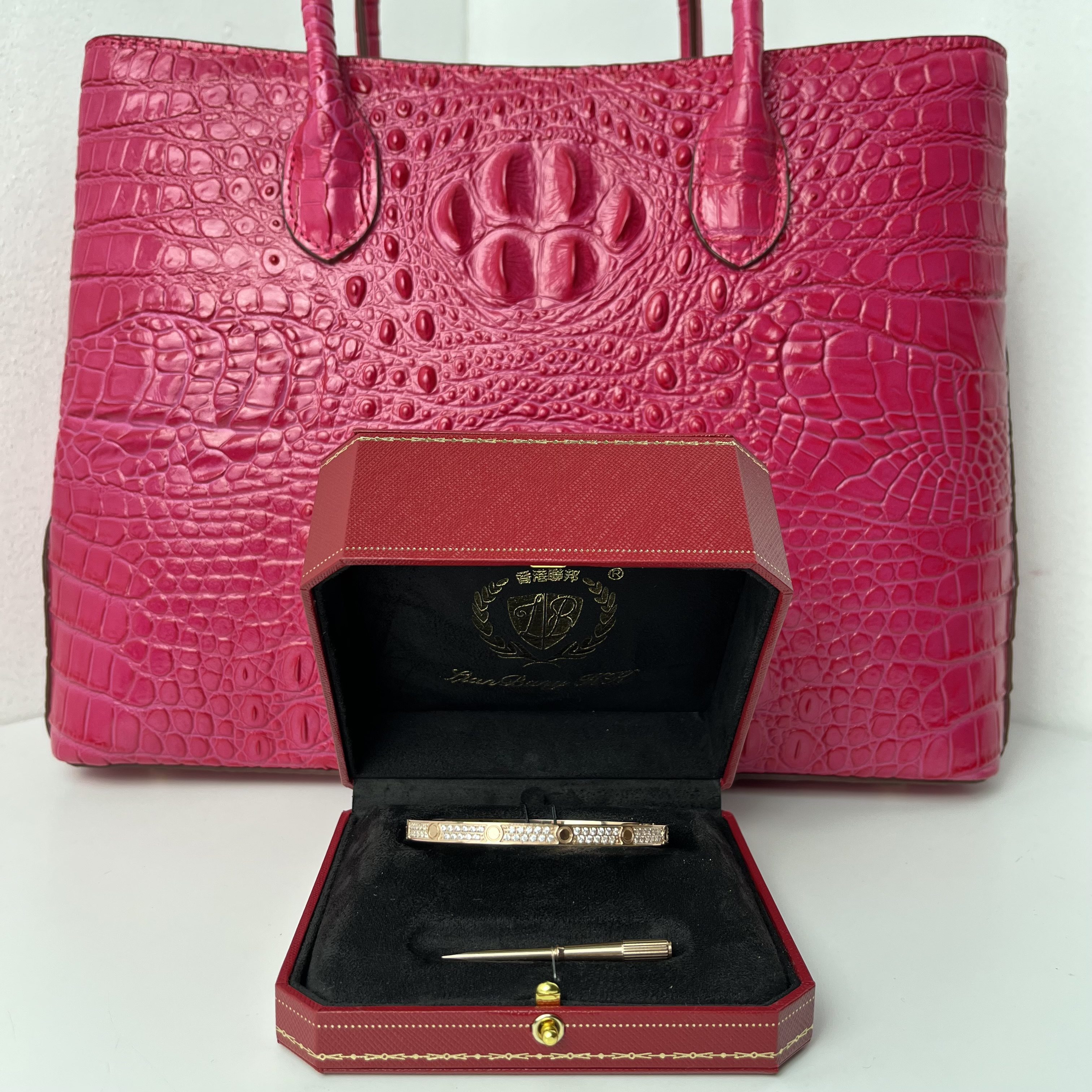 2469【LIANBANGH.K】时尚优雅女款手镯