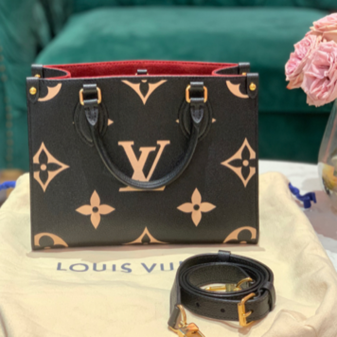 95新 LouisVuitton/路易威登 on the go小号黑白熊猫