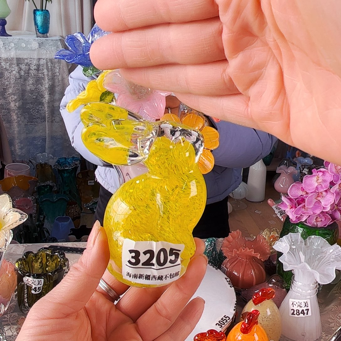 喵***喵3205兔家悦琉璃工艺品不完美