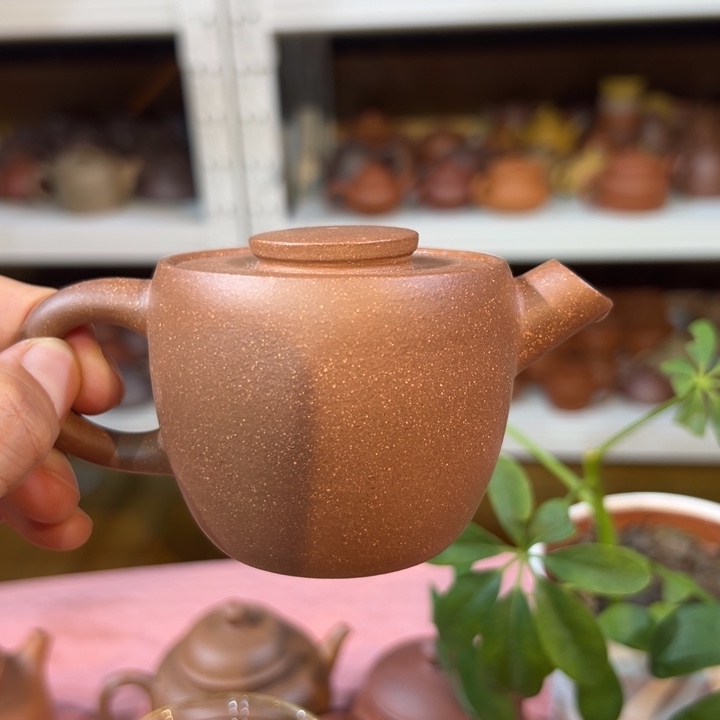 茶壶紫砂段泥巨轮120cc