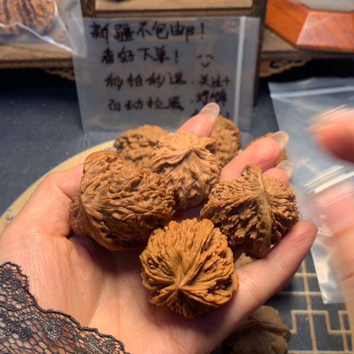 夏***茜文玩核桃把件核桃