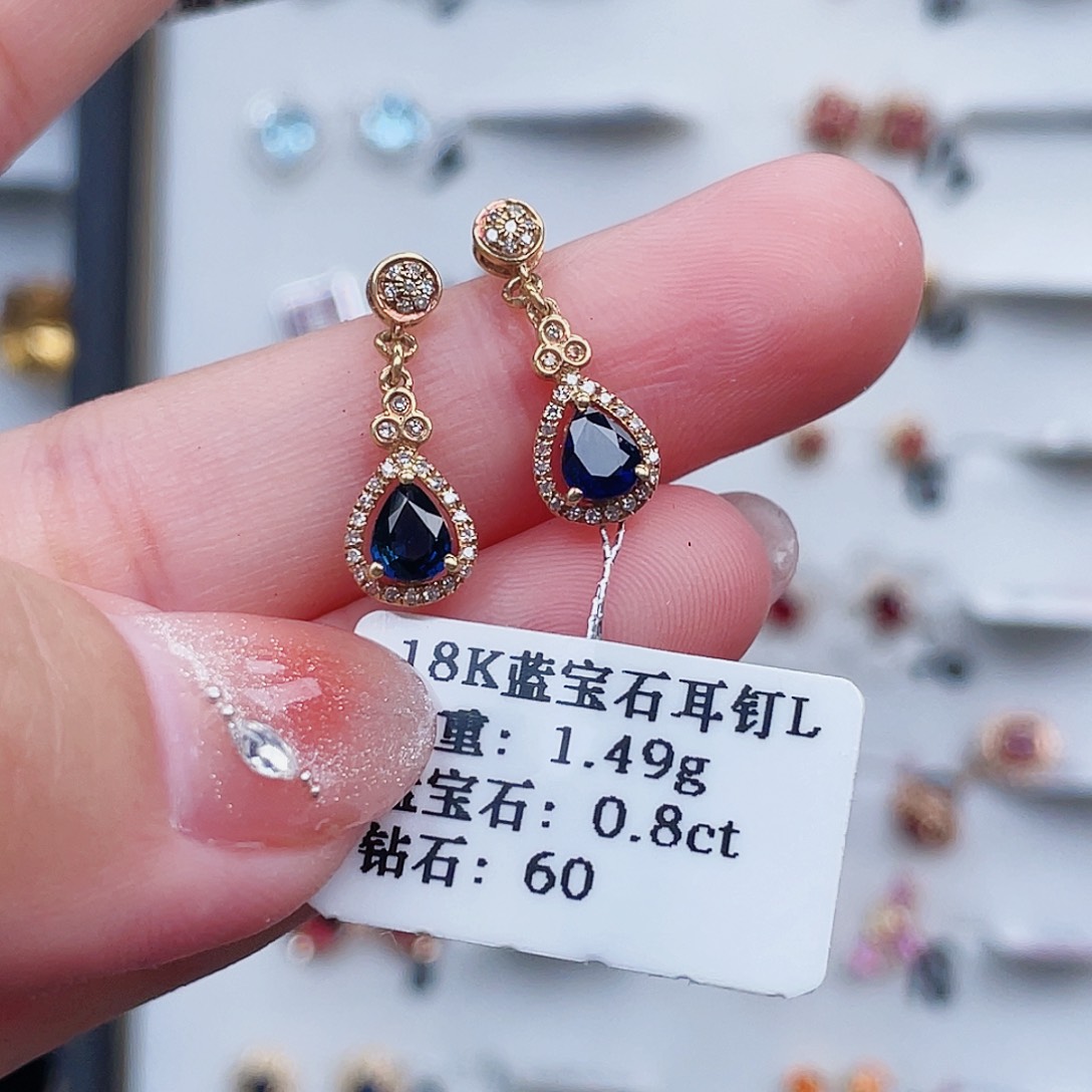 耳饰蓝宝石18K金镶嵌