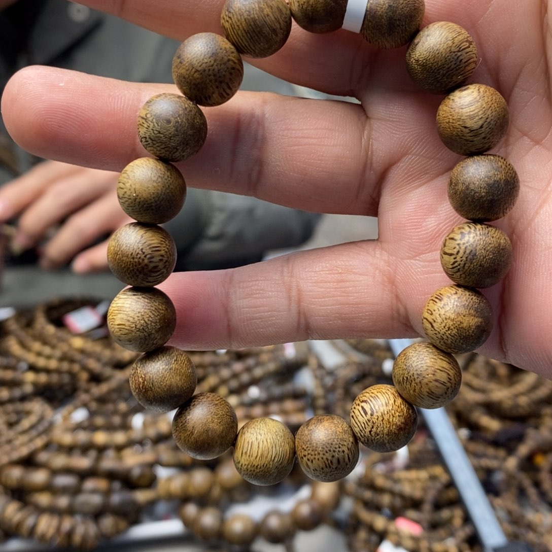 沉香手串圆珠11单圈10克多样性发一