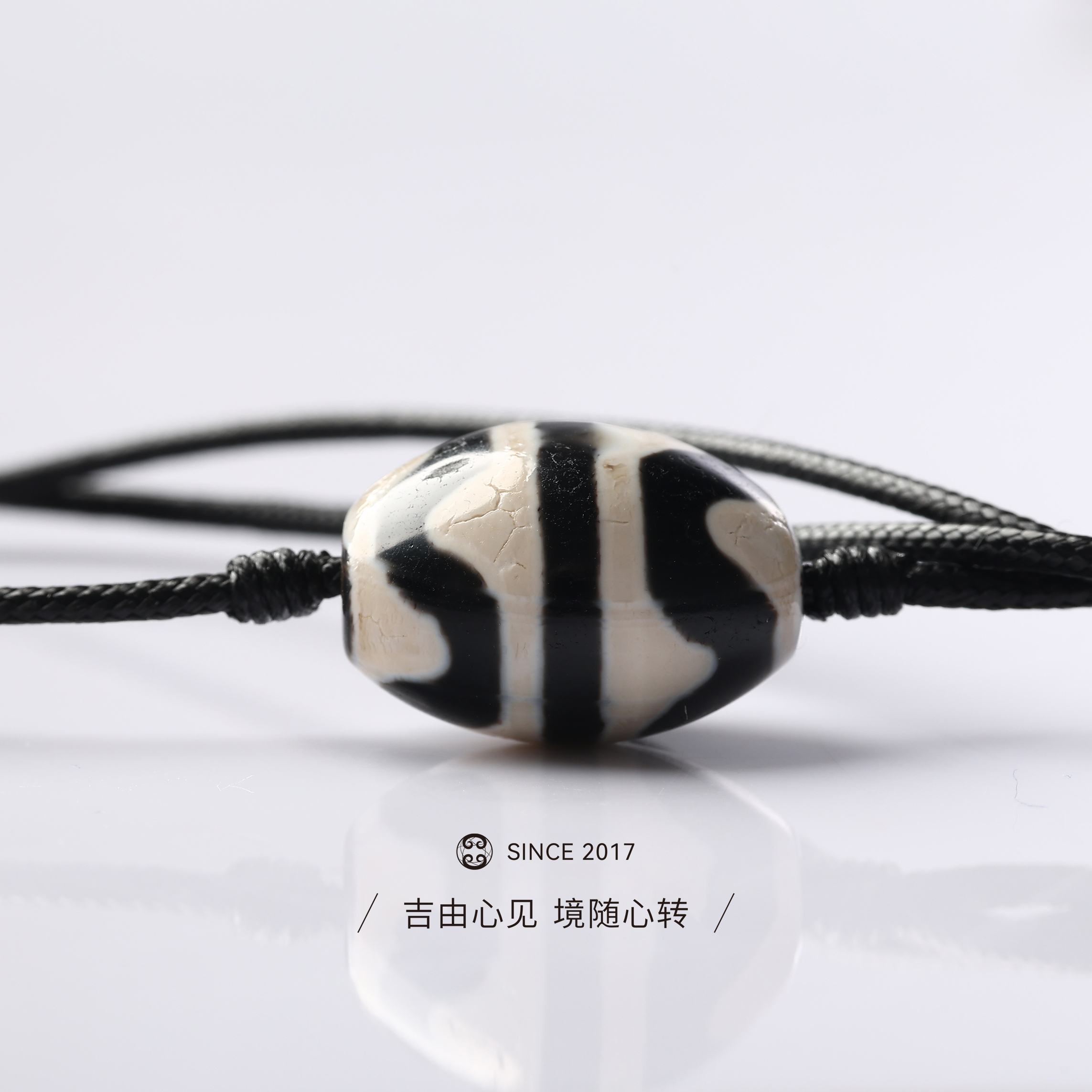 【吉由罗】镶蚀玛瑙锁骨链-C