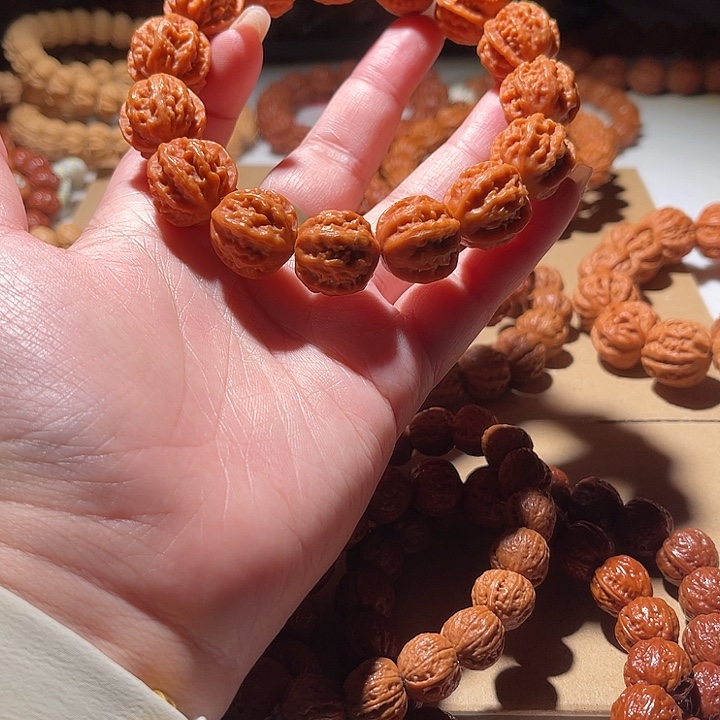 ****笨手串文玩核桃霸王龙