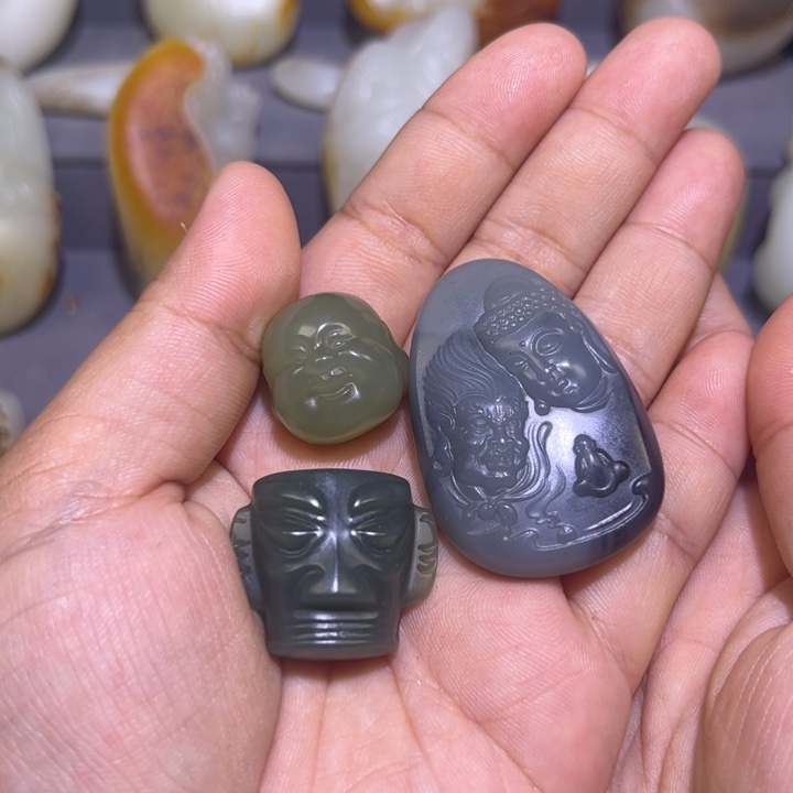 和田玉未镶嵌颈饰