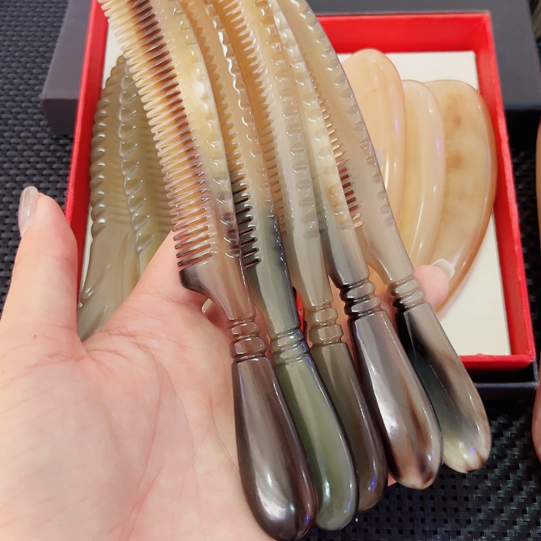 手工制作纯牛角梳子
