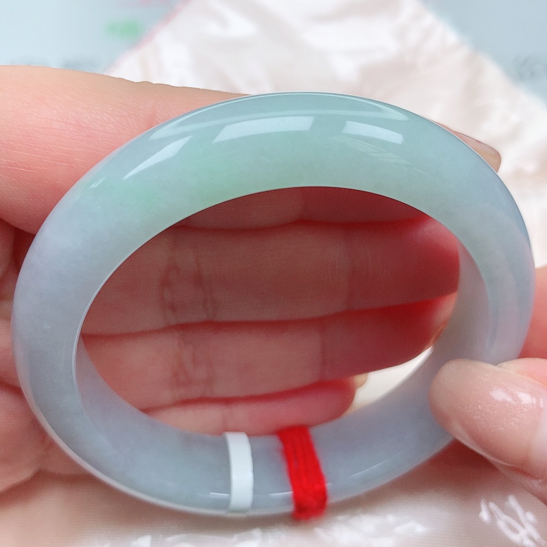 翡翠手镯未镶嵌春彩22