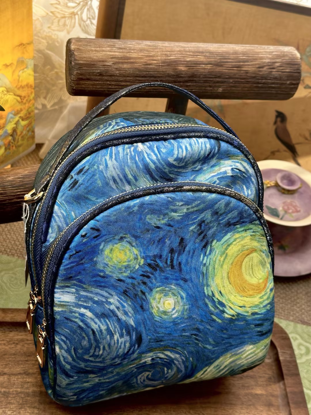 【双子星】梵高星月夜双肩小书包自带肩带旅游学生