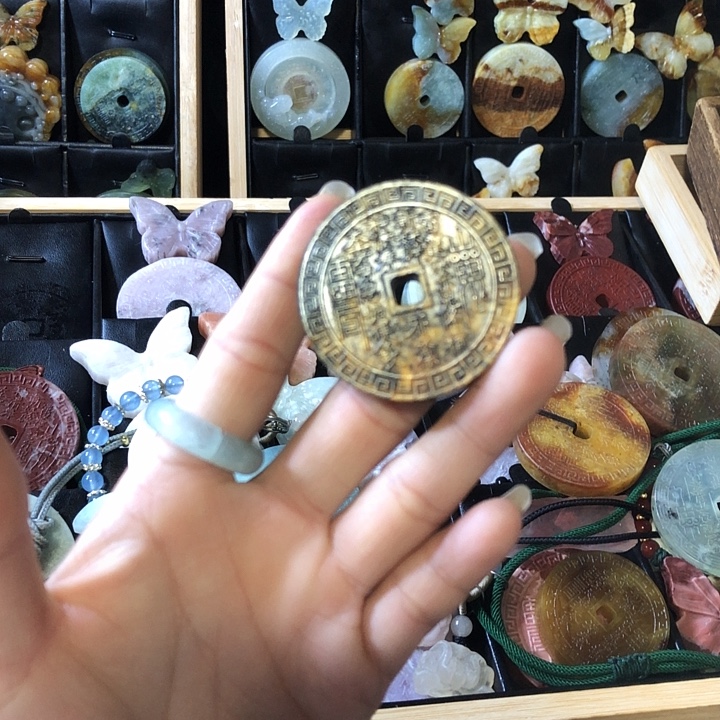 岫玉未镶嵌岫玉挂件