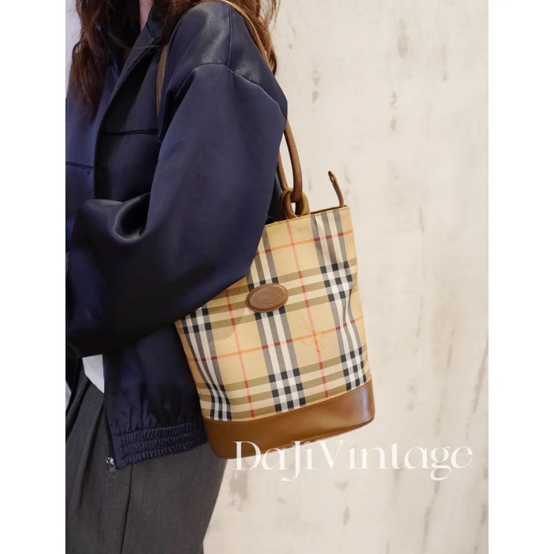 95新 BURBERRY/博柏利 大吉中古/Burberry战马格纹福袋水桶单肩包