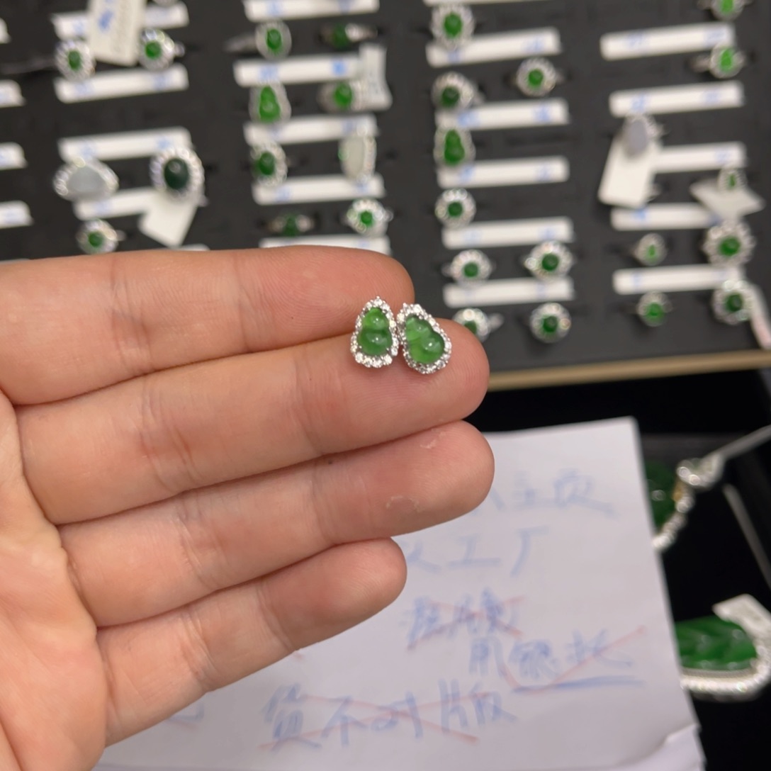 翡翠戒指银S925镶嵌翡翠耳钉