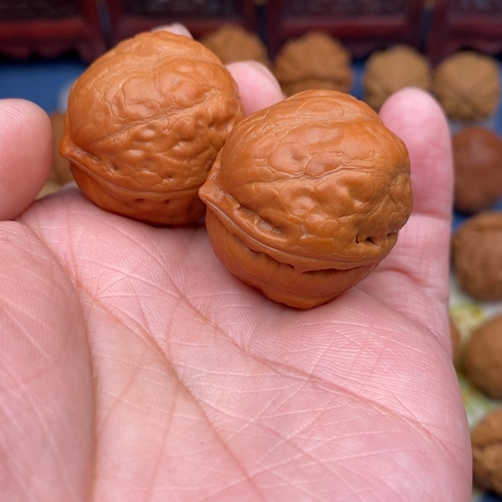 文玩核桃把件水晶蟾