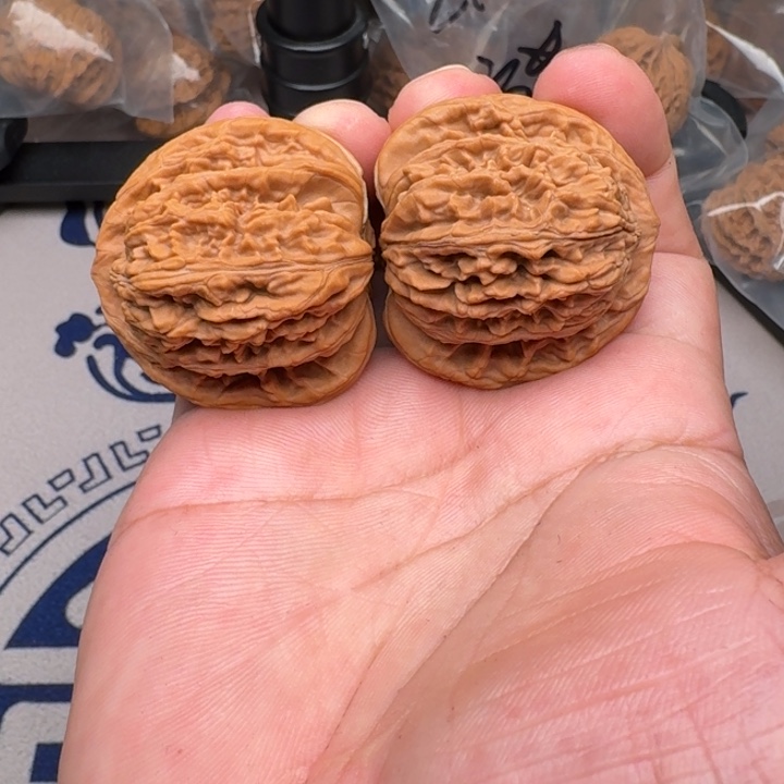 桃核吊坠山地楼42尺32