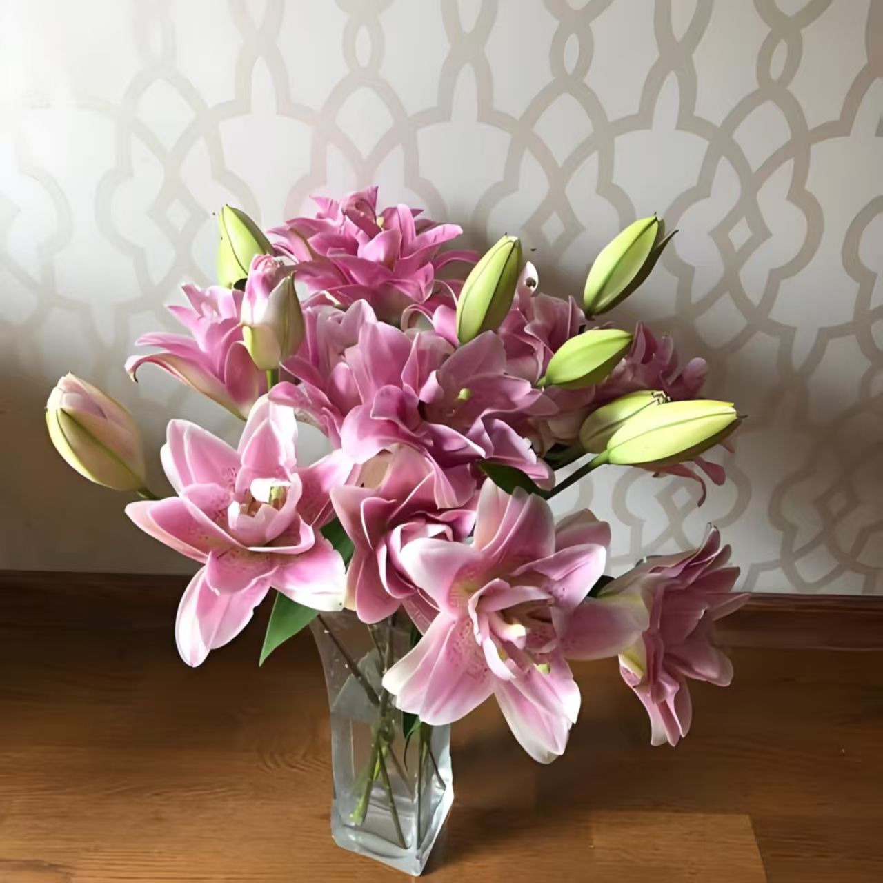 粉色拉菲重瓣香水百合昆明基地直发包邮