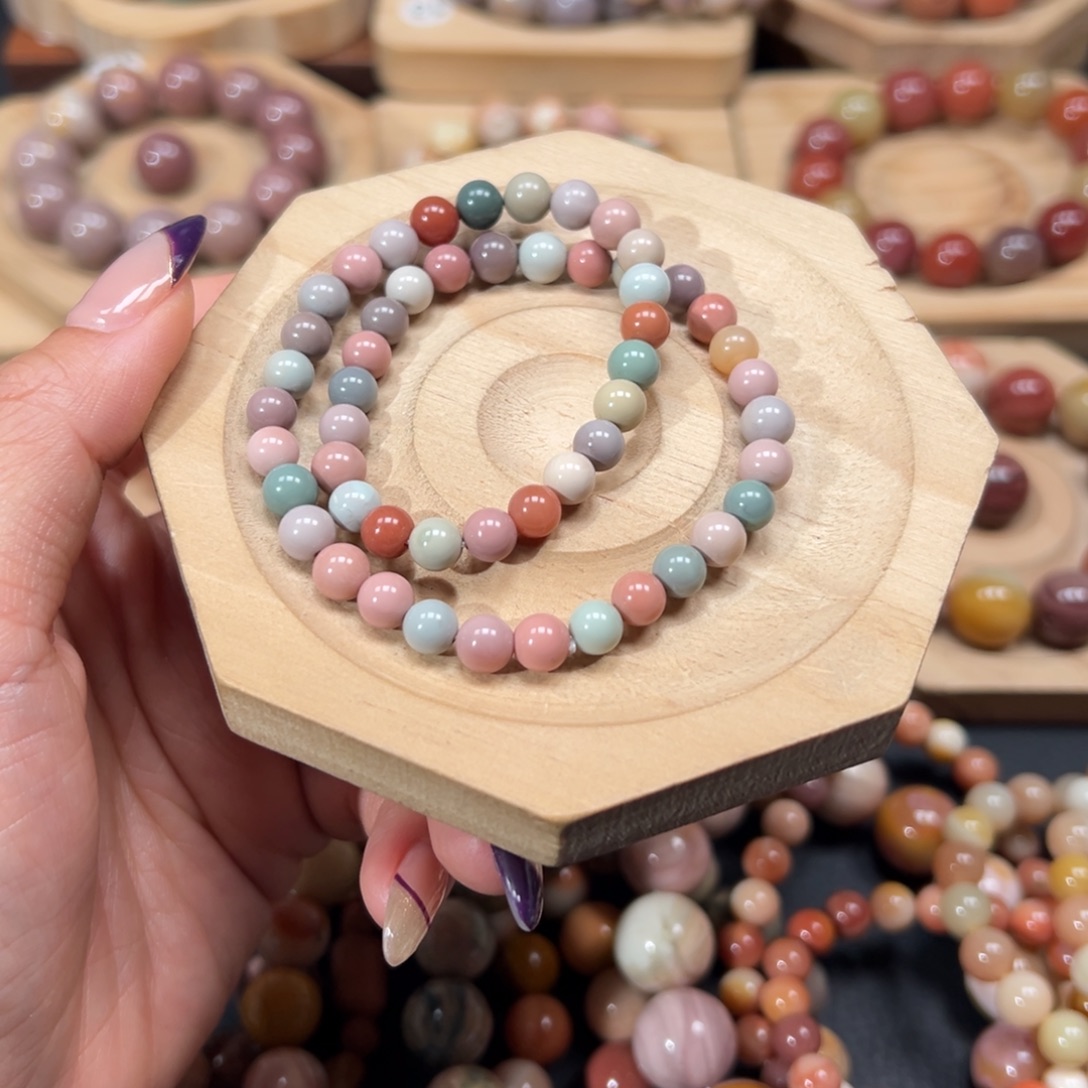 *****石英质玉未镶嵌手链194