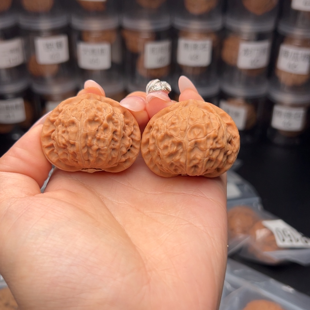 文玩核桃吊坠匿*宫灯