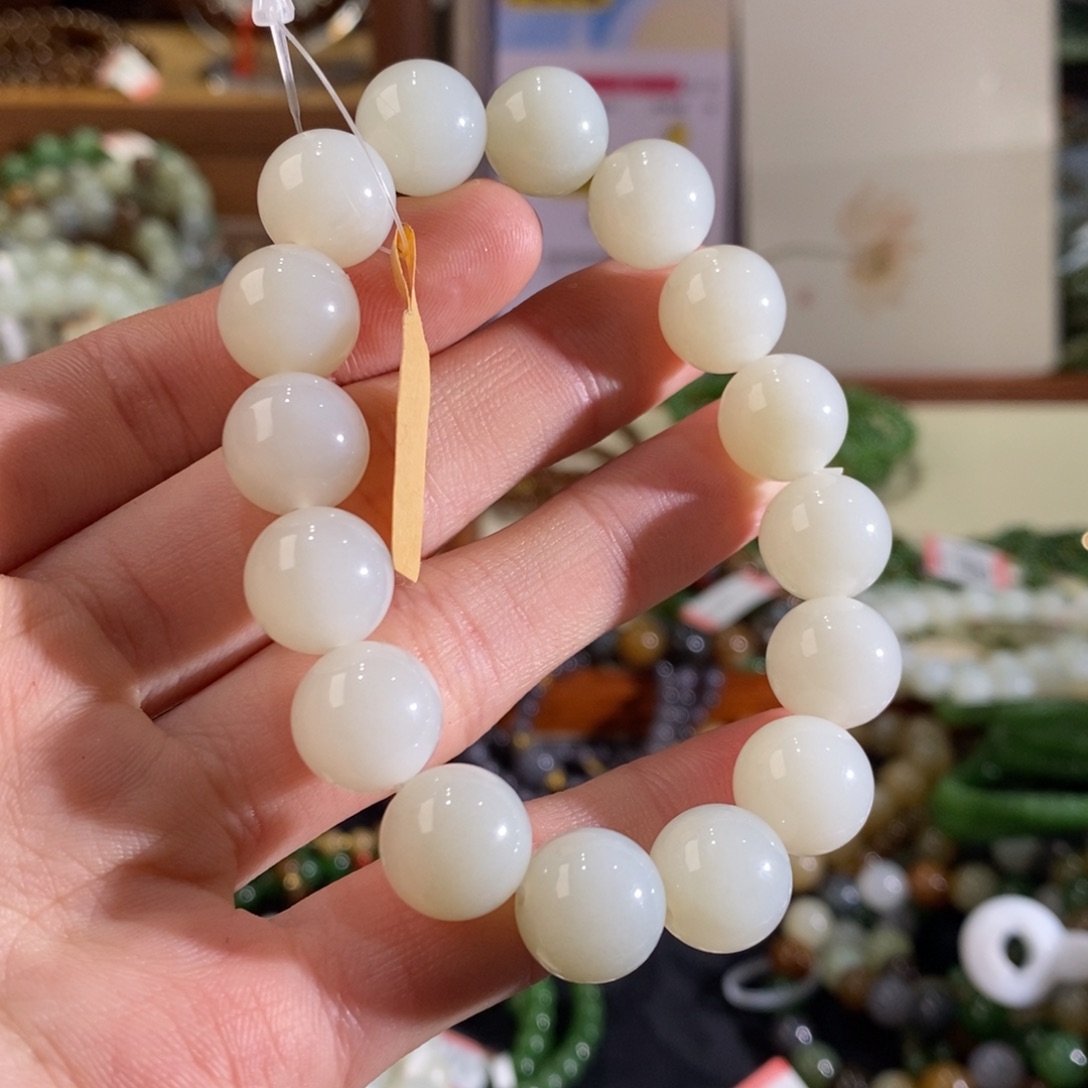 和田玉手链未镶嵌丞****活